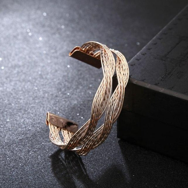 Twisted Metal Bangle