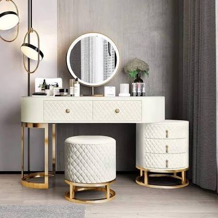 Dreesing table